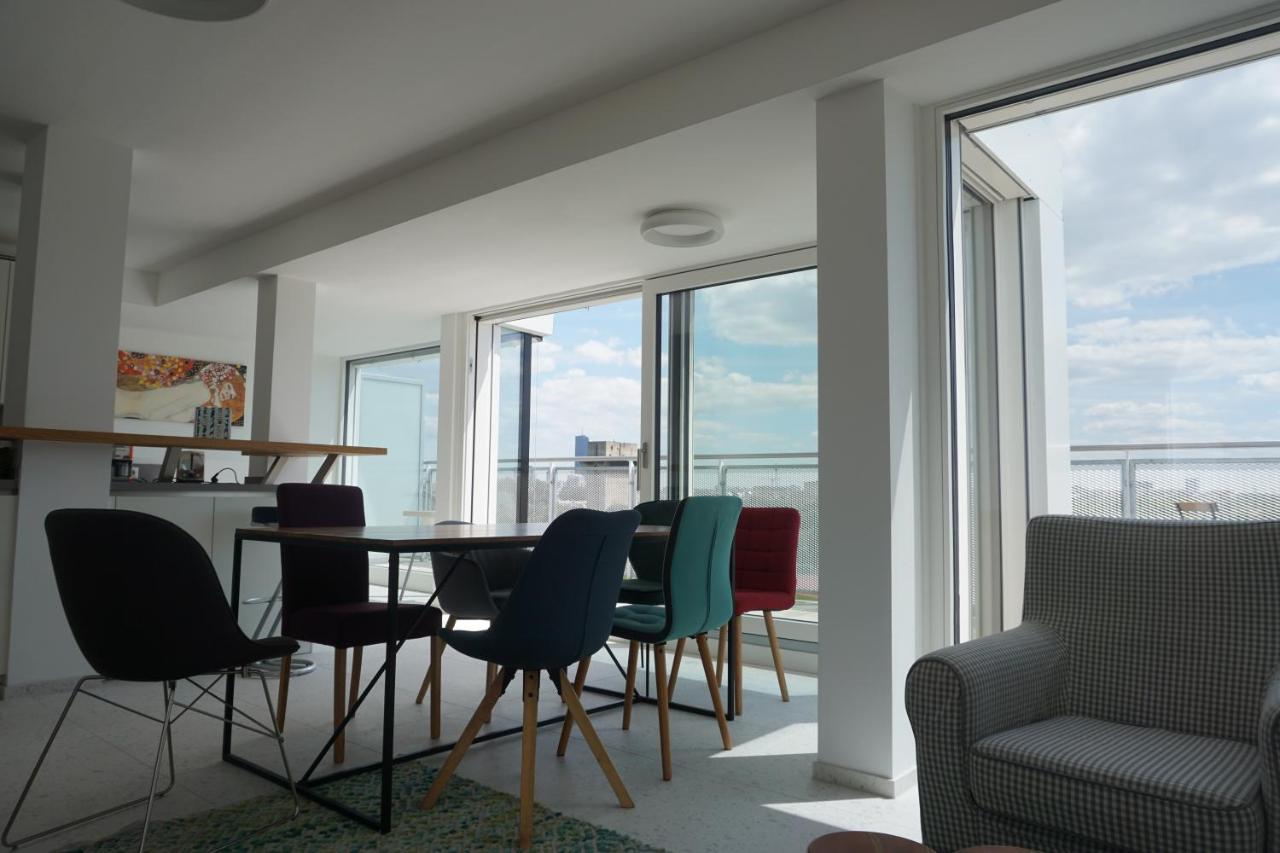 Augartenblick Penthauscombo 15/16 - Blick Zum Riesenrad Apartment Виена Екстериор снимка